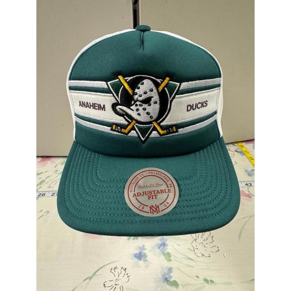 Mitchell &‎ Ness Anaheim Ducks Trucker Hat Vintage NHL Snapback Teal OSFA